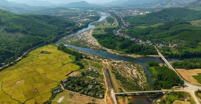 Việc phát huy hiệu quả các mô hình sản xuất và nguồn vốn tín dụng chính sách, giúp người dân An Lão, nhất là đồng bào dân tộc thiểu số, từng bước ổn định cuộc sống. Ảnh: Thanh Sáng