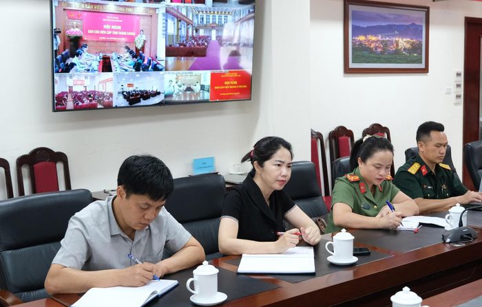 Báo cáo viên Trung ương của tỉnh dự hội nghị.