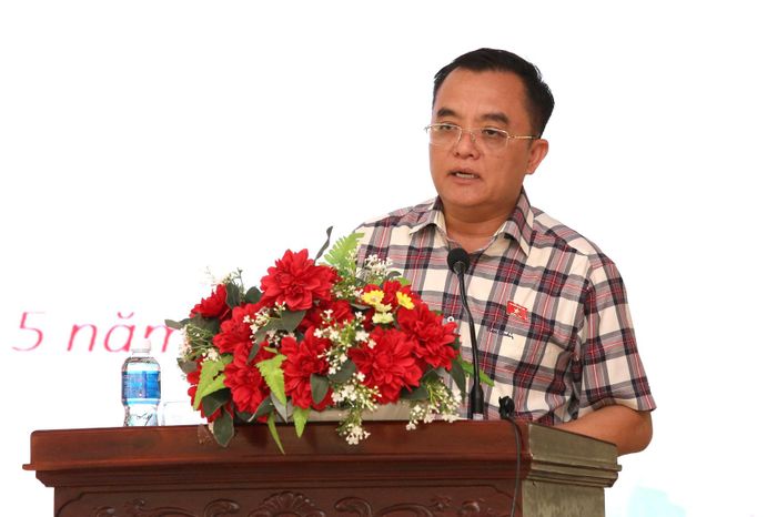 ĐBQH Huỳnh Ngọc Liêm phát biểu tiếp thu các ý kiến của cử tri xã Tánh Linh