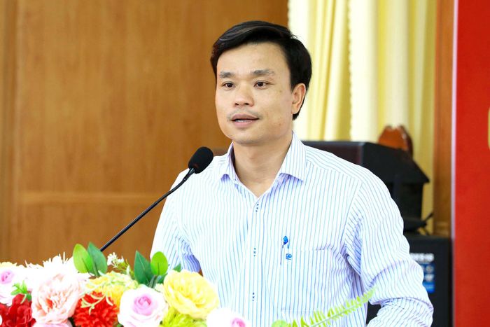 Lãnh đạo UBND xã Bảo Lâm 2 ghi nhận và giải trình các kiến nghị đất đai của người dân theo thẩm quyền