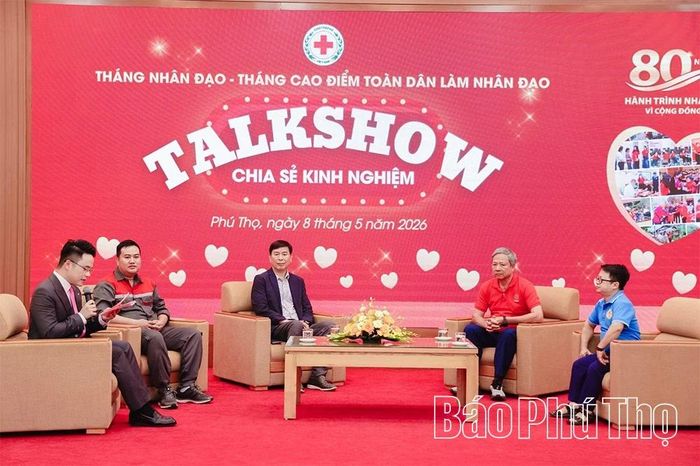Chương trình Talkshow chia sẻ những câu chuyện xúc động, lan tỏa tấm lòng nhân ái vì cộng đồng.