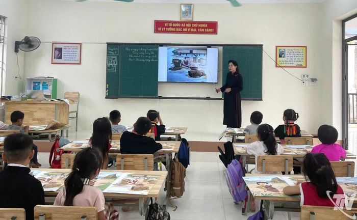 Một tiết học tại Trường Tiểu học Thần Sa.