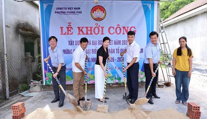 Khởi công xây nhà Đại đoàn kết cho hộ gia đình ông Lê Quang Quý