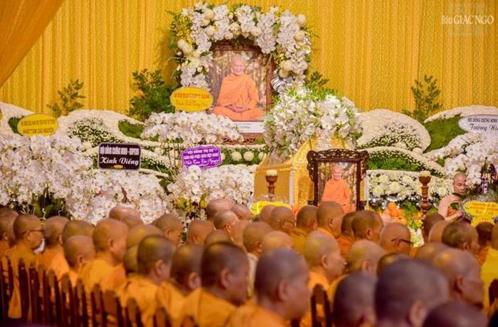 Trưởng lão Hòa thượng Giác Tường là một trong những người sáng lập Giáo hội Tăng-già Khất sĩ Việt Nam