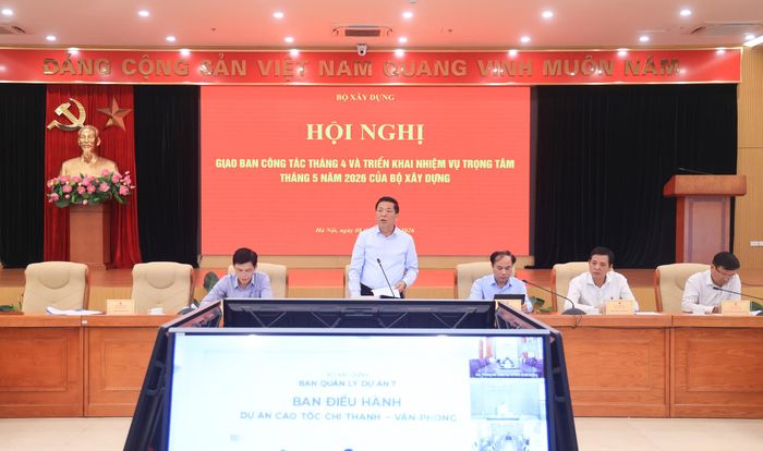 Toàn cảnh hội nghị của Bộ Xây dựng sáng nay (9/5) - Ảnh: Tạ Hải.