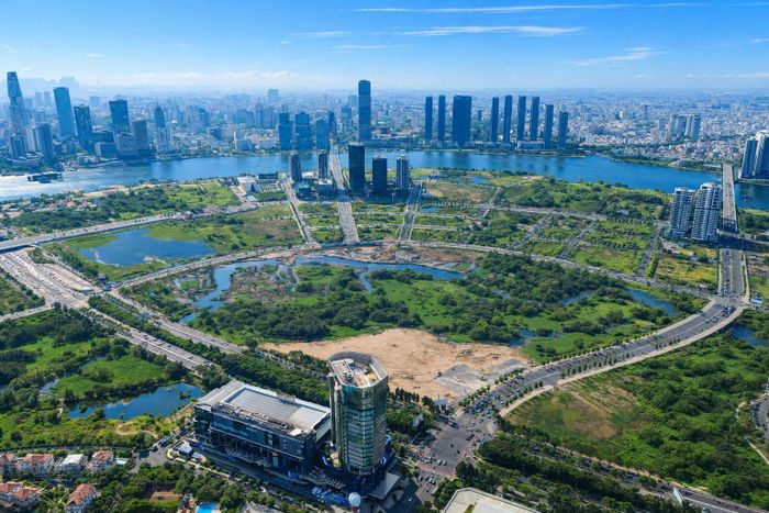 TP.HCM đã khởi công loạt dự án hạ tầng quy mô lớn với tổng vốn đầu tư gần 520.000 tỷ đồng.