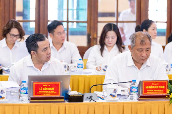 Các đại biểu dự Hội nghị