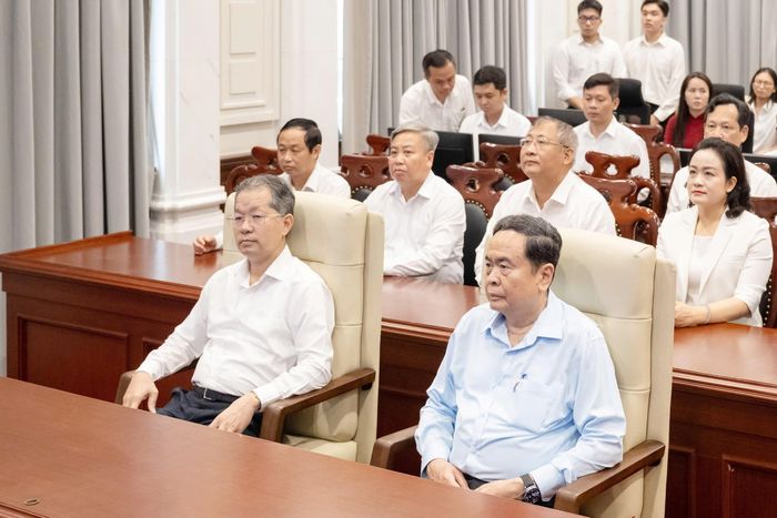Chủ tịch Quốc hội Trần Thanh Mẫn thăm Trung tâm giám sát và điều hành hoạt động Tòa án nhân dân