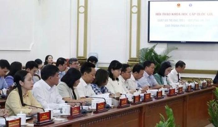 Các đại biểu tham dự hội thảo