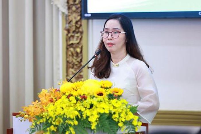 TS Nguyễn Thị Thiện Trí – Khoa Luật Hành chính Trường Đại học Luật TPHCM - phát biểu ý kiến tại Hội nghị