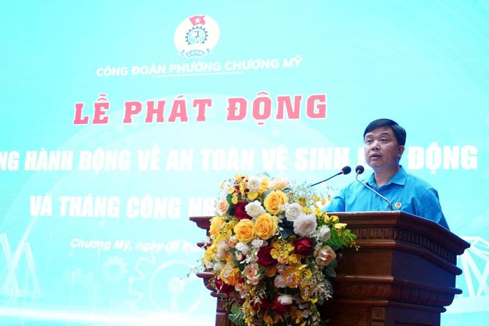 Chủ tịch Công đoàn phường Chương Mỹ Trịnh Văn Tuệ phát biểu. Ảnh: Lan Oanh