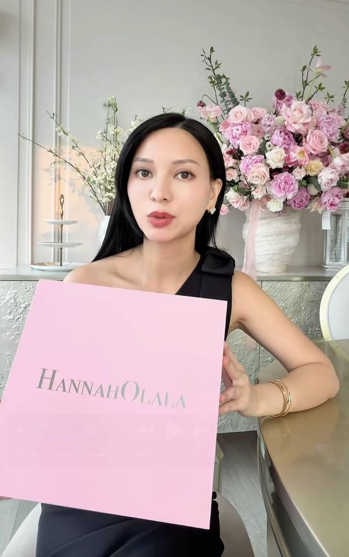  Hộp quà mỗi khách mời tham dự chương trình nhận được. 