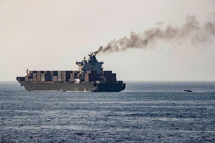  Cuộc xung đột tại Iran đang làm gián đoạn chuỗi cung ứng năng lượng toàn cầu. Ảnh: Reuters. 