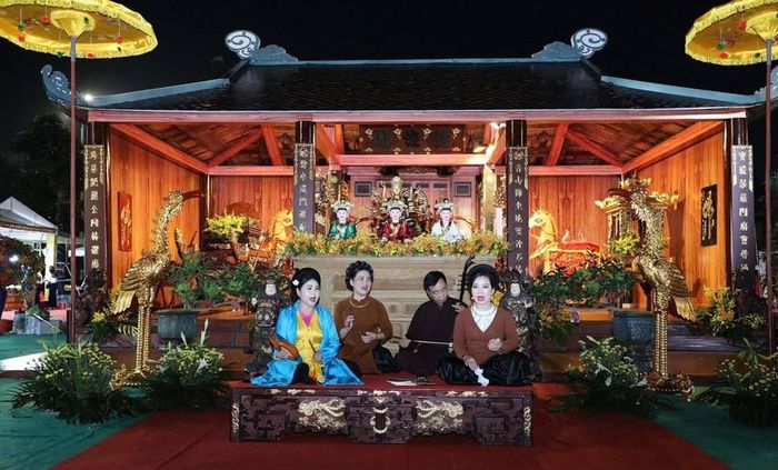 Biểu diễn nghệ thuật chào mùng sự kiện