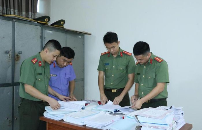 Cơ quan An ninh điều tra kiểm tra các hồ sơ một số dự án, công trình xây dựng nghi làm giả các kết quả thí nghiệm vật liệu xây dựng.