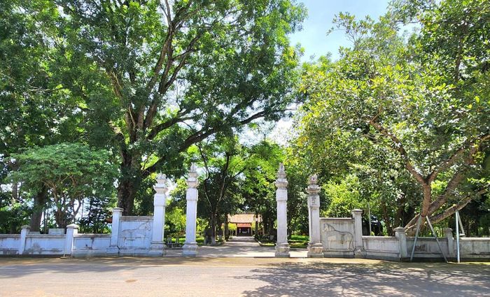 Đền thờ Lê Hoàn tại xã Xuân Lập, tỉnh Thanh Hóa.