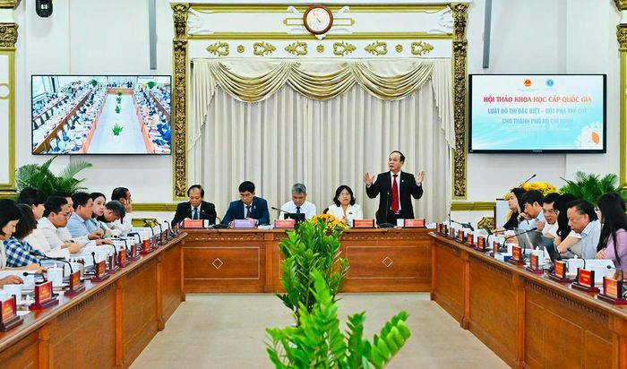 Các đại biểu dự hội thảo. ẢNH: VIỆT DŨNG