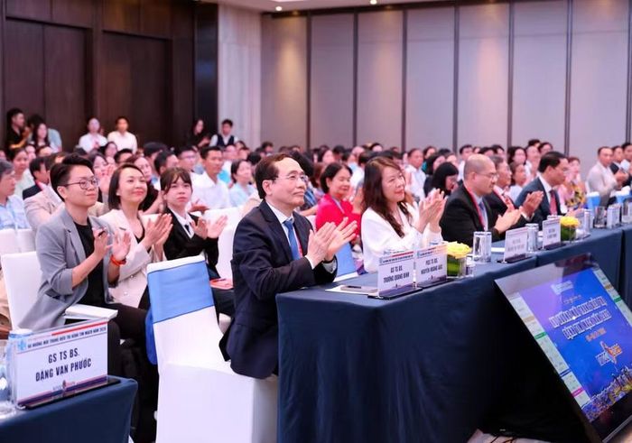 Đại biểu tham dự hội nghị.