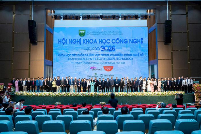 Hội nghị Khoa học Công nghệ lần thứ XIX tại Trường Đại học Y khoa Phạm Ngọc Thạch (TP.HCM).