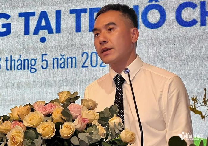 Nhà văn Văn Thành Lê quan niệm sách không chỉ là hàng hóa, mà còn là văn hóa. 