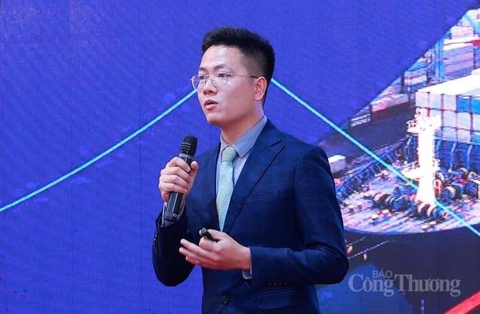 Ông Ngô Ngọc Hoàn, Trưởng phòng Sale Samsung SDS khu vực Đông Nam Á. Ảnh: Quỳnh Trang