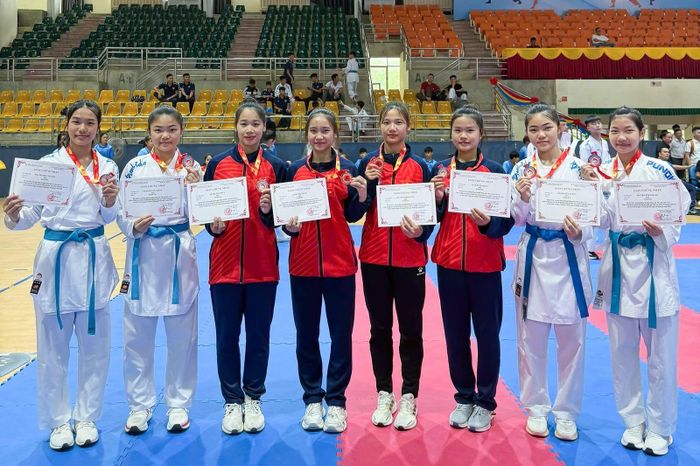 Đội tuyển Karate Thanh Hóa có giải đấu ấn tượng tại Hà Tĩnh.