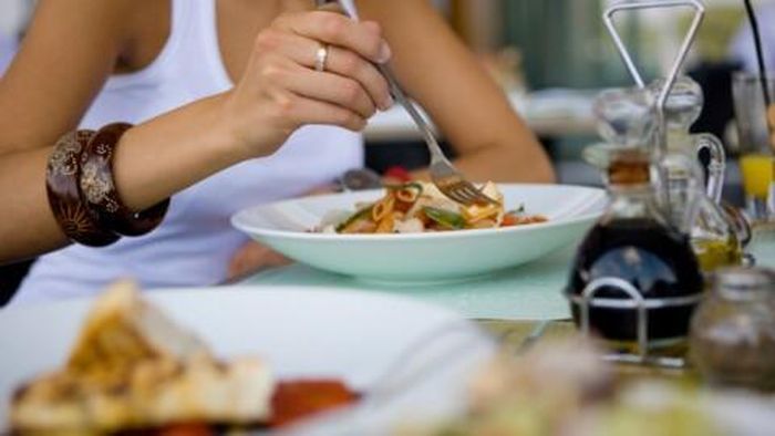 Việc duy trì một lịch trình ăn uống ổn định sẽ mang lại lợi ích cho hệ tiêu hóa.