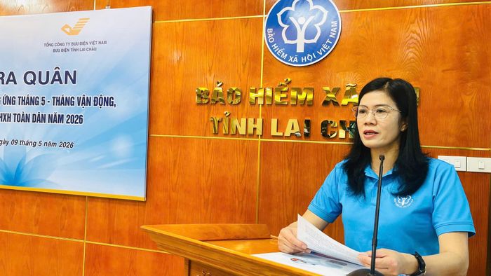 Đồng chí Vũ Thị Hoài Gương – Phó Giám đốc BHXH tỉnh phát biểu tại buổi lễ.