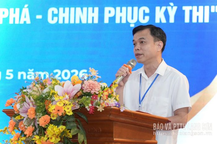 Lãnh đạo Trường THPT chuyên Chu Văn An phát động phong trào “30 ngày về đích – Quyết tâm bứt phá – Chinh phục kì thi”