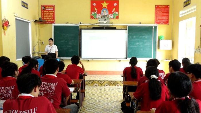 Sự đổi mới phương pháp giảng dạy của giáo viên giúp học sinh yêu thích môn học.