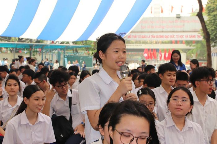 Trong giai đoạn này, ngoài ôn tập kiến thức, học sinh lớp 9 cần giữ tâm lý vững vàng, quan tâm chế độ dinh dưỡng. Ảnh: ND
