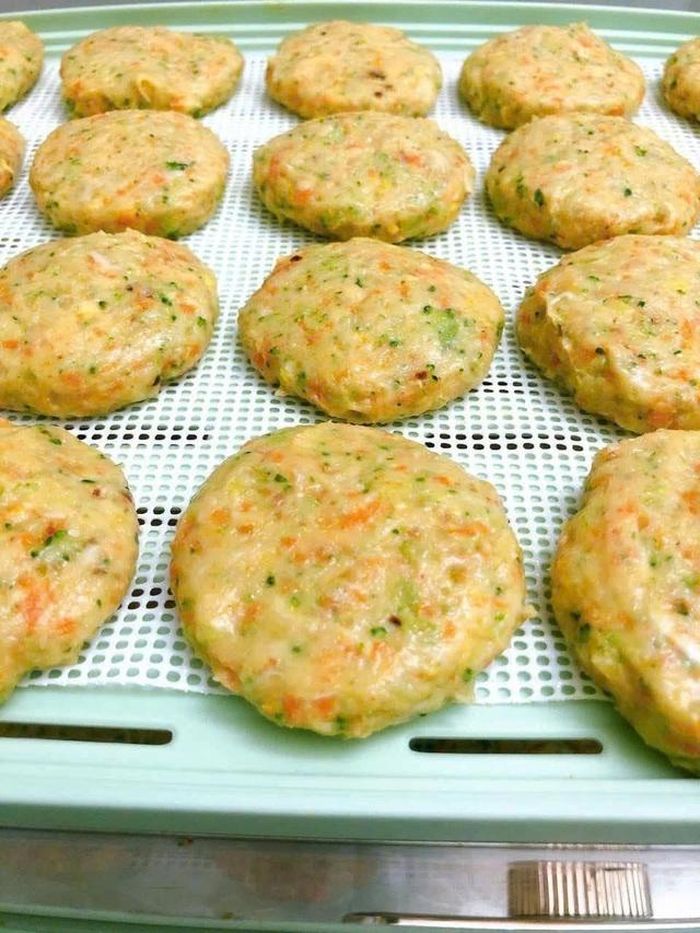 Chả ức gà rau củ dễ làm, tiện lợi, hỗ trợ quá trình giảm cân hiệu quả.