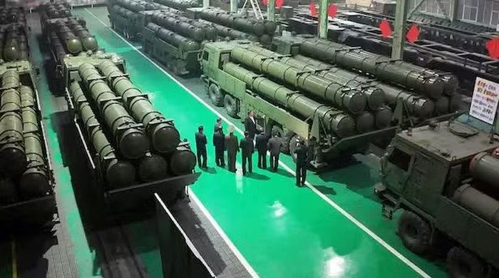 Với những tuyên bố về vũ khí mới, rất có thể ngành công nghiệp quốc phòng Triều Tiên đã phát triển được loại đạn pháo phù hợp. Nhưng cho đến nay chỉ có thông tin sơ bộ về việc thử nghiệm cho nên không thể đánh giá chính xác đặc tính kỹ chiến thuật.