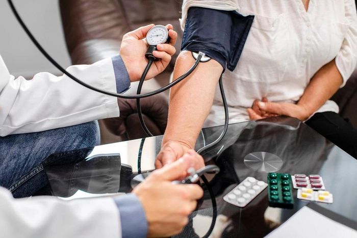  Tăng huyết áp do thận là do bệnh thận phát triển trước, sau đó mới dẫn đến huyết áp cao. Ảnh: Freepik. 