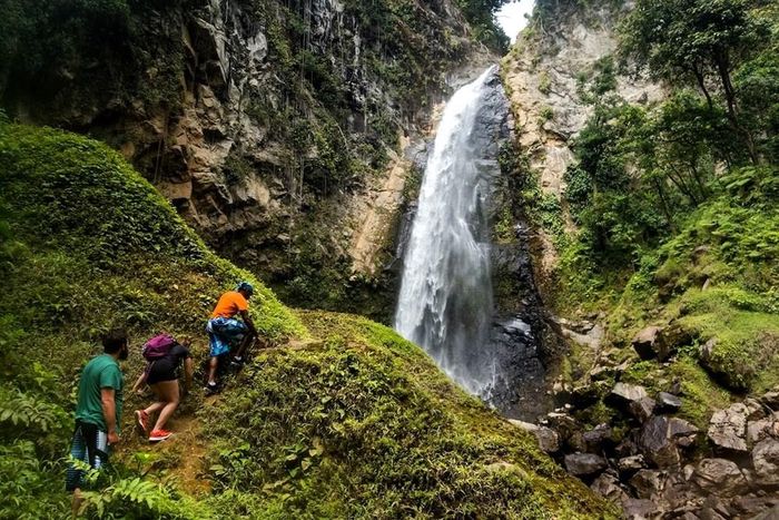 Đường mòn quốc gia Waitukubuli là một đường mòn đi bộ trải dài khắp đảo Dominica