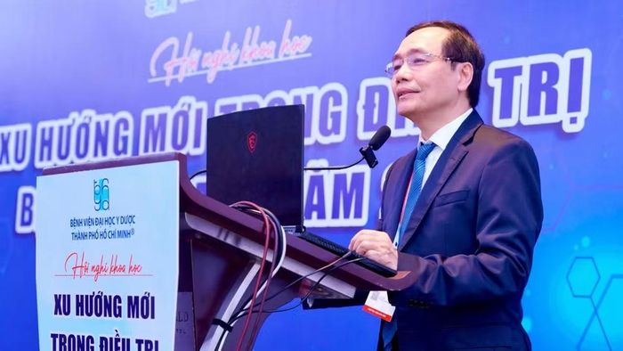 Giáo sư, Tiến sĩ, bác sĩ Trương Quang Bình, Chủ tịch Hội đồng khoa học Bệnh viện Đại học Y dược Thành phố Hồ Chí Minh phát biểu.