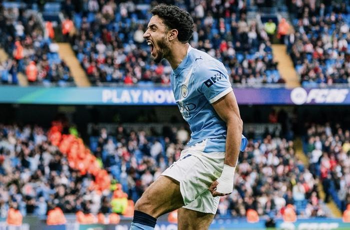 Omar Marmoush ấn định chiến thắng 3-0 cho đội chủ sân Etihad