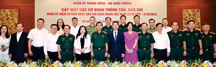 Quân ủy Trung ương, Bộ Quốc phòng tổ chức gặp mặt các cơ quan thông tấn, báo chí nhân kỷ niệm 99 năm Ngày Báo chí Cách mạng Việt Nam (21-6-1925 / 21-6-2024).