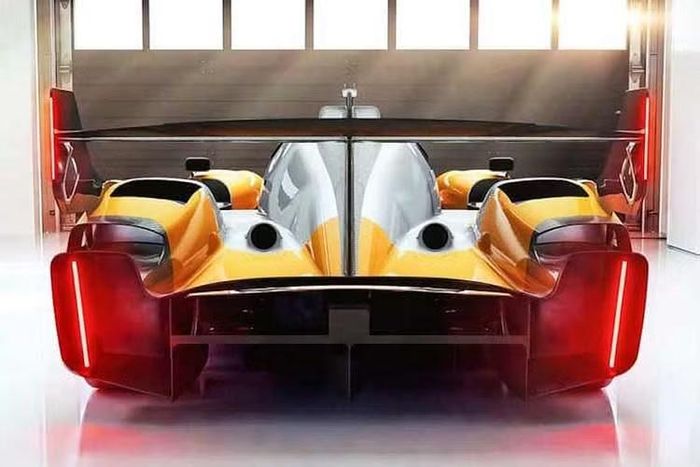 McLaren tuyên bố MCL-HY FIA Hypercar cung cấp công suất lên đến 697 mã lực cho bánh sau từ động cơ đốt trong và hệ thống hybrid MGU. Ferrari 499P Modificata cũng mạnh mẽ hơn đối thủ WEC của mình, mặc dù vẫn giữ lại động cơ điện đặt phía trước.
