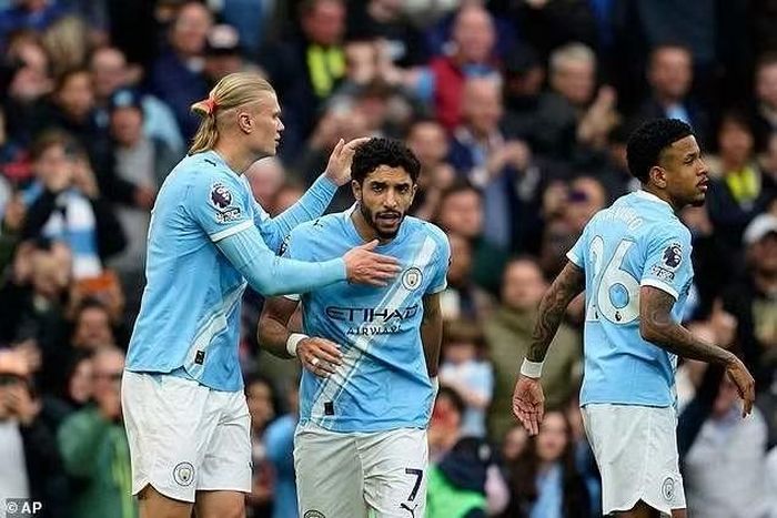 Chiến thắng cũng khiến Arsenal phải “tim đập chân run” do đá sau. Bất kỳ đội bóng nào sẩy chân lúc này đều khiến họ có thể phải “ôm hận” cả mùa giải.