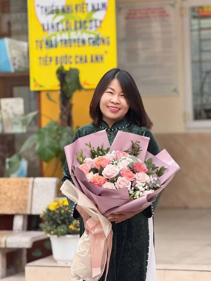 Cô Đỗ Thị Bích Phương có nhiều năm kinh nghiệm giảng dạy Ngữ văn tại Trường THCS Hoàng Liệt.