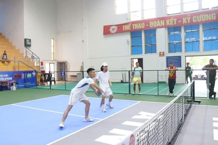  Với sự đầu tư đồng bộ về cơ sở vật chất tại Nhà thi đấu xã Hải Hậu, thôn 4 Yên Định cùng sự cổ vũ nhiệt tình của người dân, Giải Pickleball Hải Hậu Open Cup 2026 không chỉ tạo sân chơi thể thao lành mạnh, bổ ích mà còn góp phần thúc đẩy phong trào rèn luyện sức khỏe, nâng cao đời sống văn hóa tinh thần cho nhân dân địa phương.