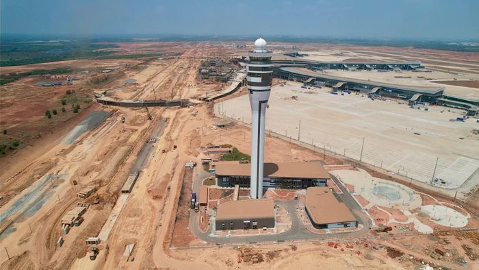 Dự kiến, hướng tuyến đường sắt sẽ đi qua khu vực trước nhà ga hành khách sân bay Long Thành.