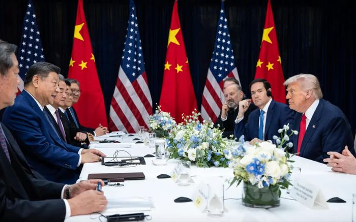 Tổng thống Mỹ Donald Trump gặp Chủ tịch Trung Quốc Tập Cận Bình tại Busan, Hàn Quốc, năm 2025. Ảnh: The New York Times