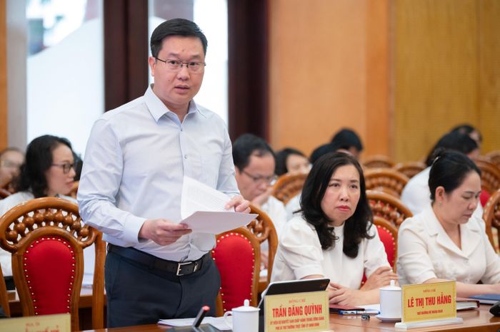 Phó Bí thư Tỉnh ủy Ninh Bình Trần Đăng Quỳnh phát biểu. Ảnh: Phạm Thắng
