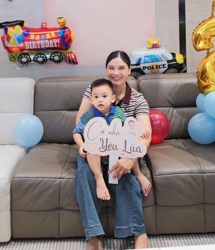Hình ảnh giản dị của mẹ chồng Doãn Hải My trong ngày sinh nhật cháu nội.