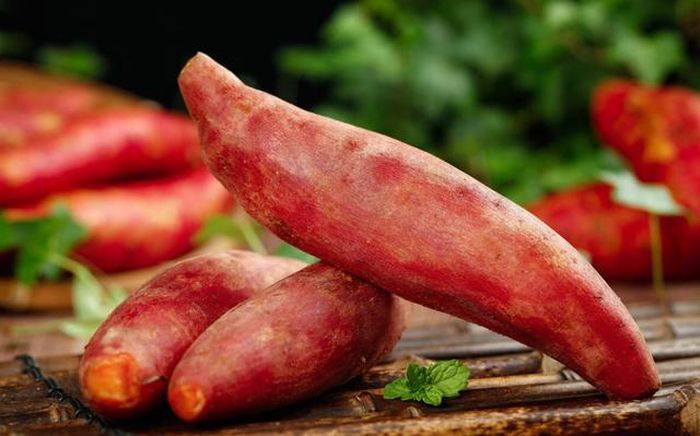 Khoai lang giàu vitamin A tốt cho mắt và hệ thần kinh.