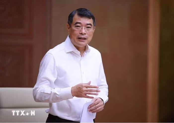  Tại cuộc làm việc, Thủ tướng Lê Minh Hưng yêu cầu nâng cao chất lượng nghiên cứu, tham mưu, đánh giá, dự báo tình hình thế giới và khu vực. Ảnh: TTXVN. 