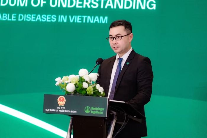 Ông Apisak Khunwet, Tổng Giám đốc Công ty Boehringer Ingelheim Việt Nam phát biểu.
