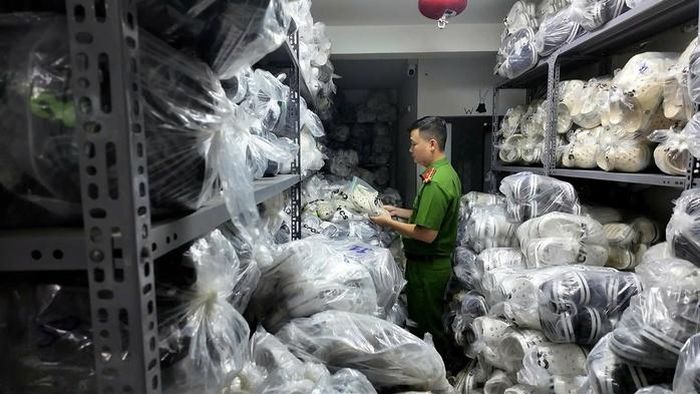 Tổng giá trị các kho hàng khoảng hơn 1 tỉ đồng